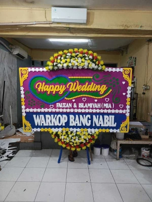 Papan Bunga di Pamulang Barat